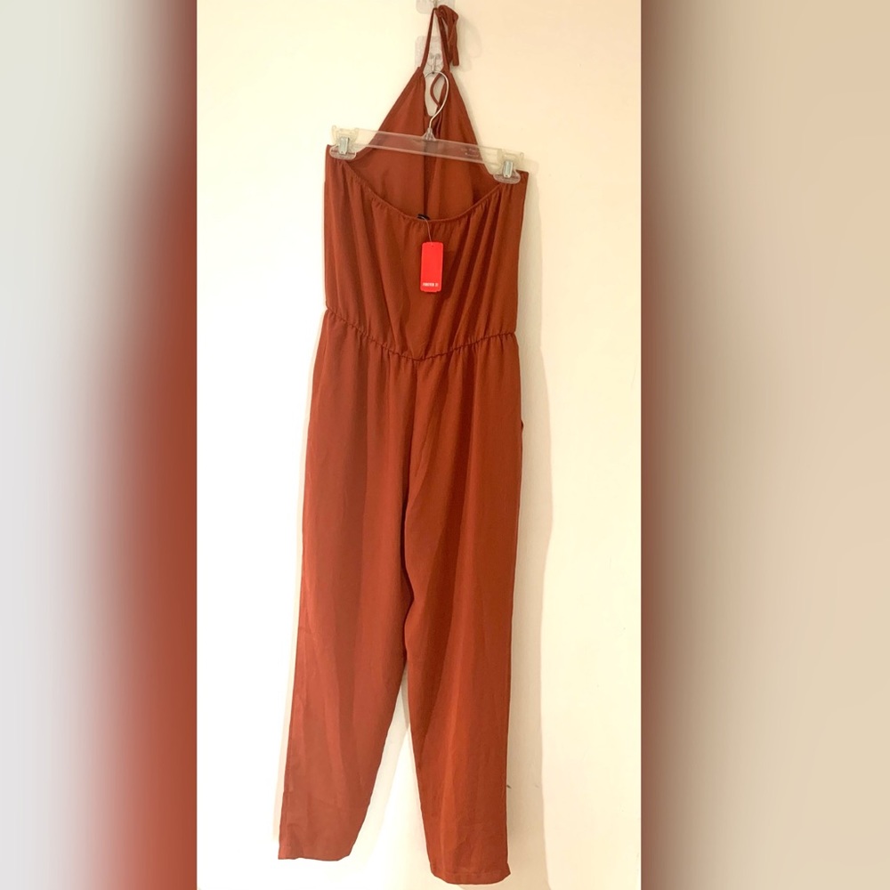 Halter Backless Jumpsuit in Burnt Orange Color Size S NWT - Picture 4 of 5